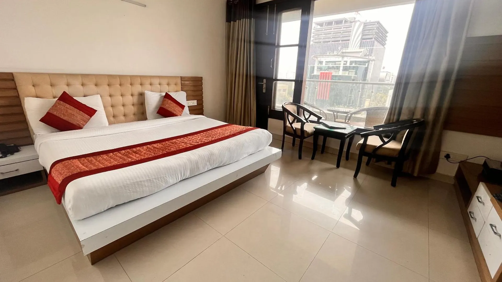 Gazebo Inn & Suites Medanta Gurgaon 0*,