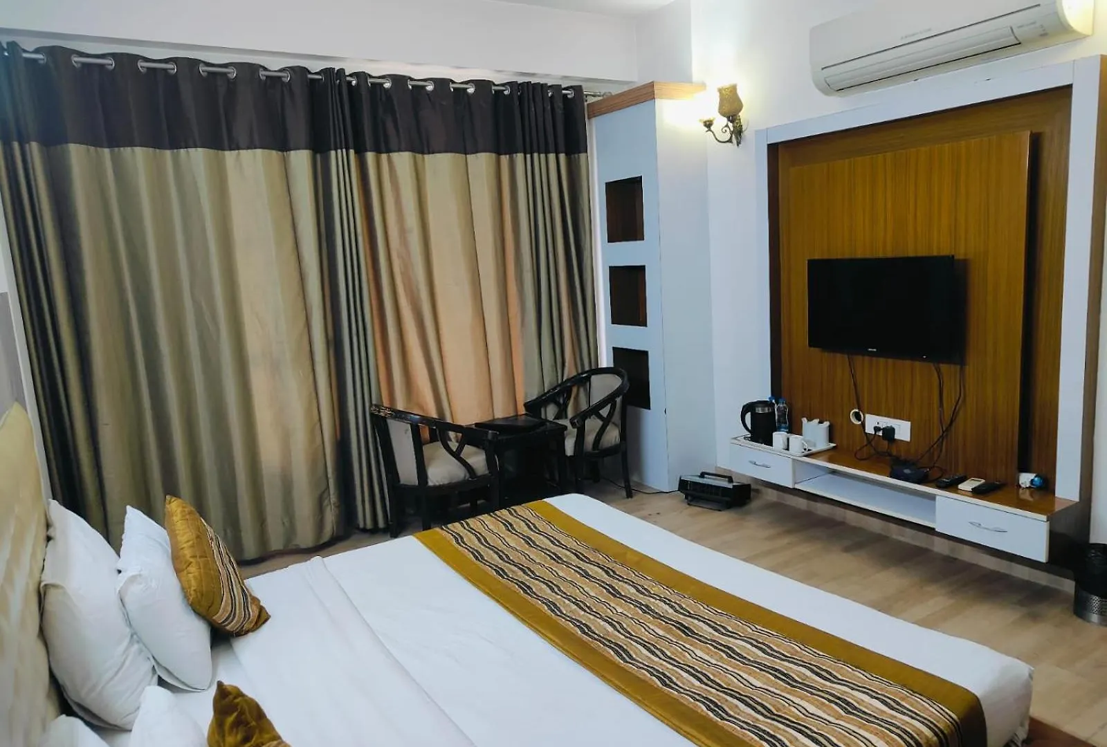 Gazebo Inn & Suites Medanta Gurgaon India