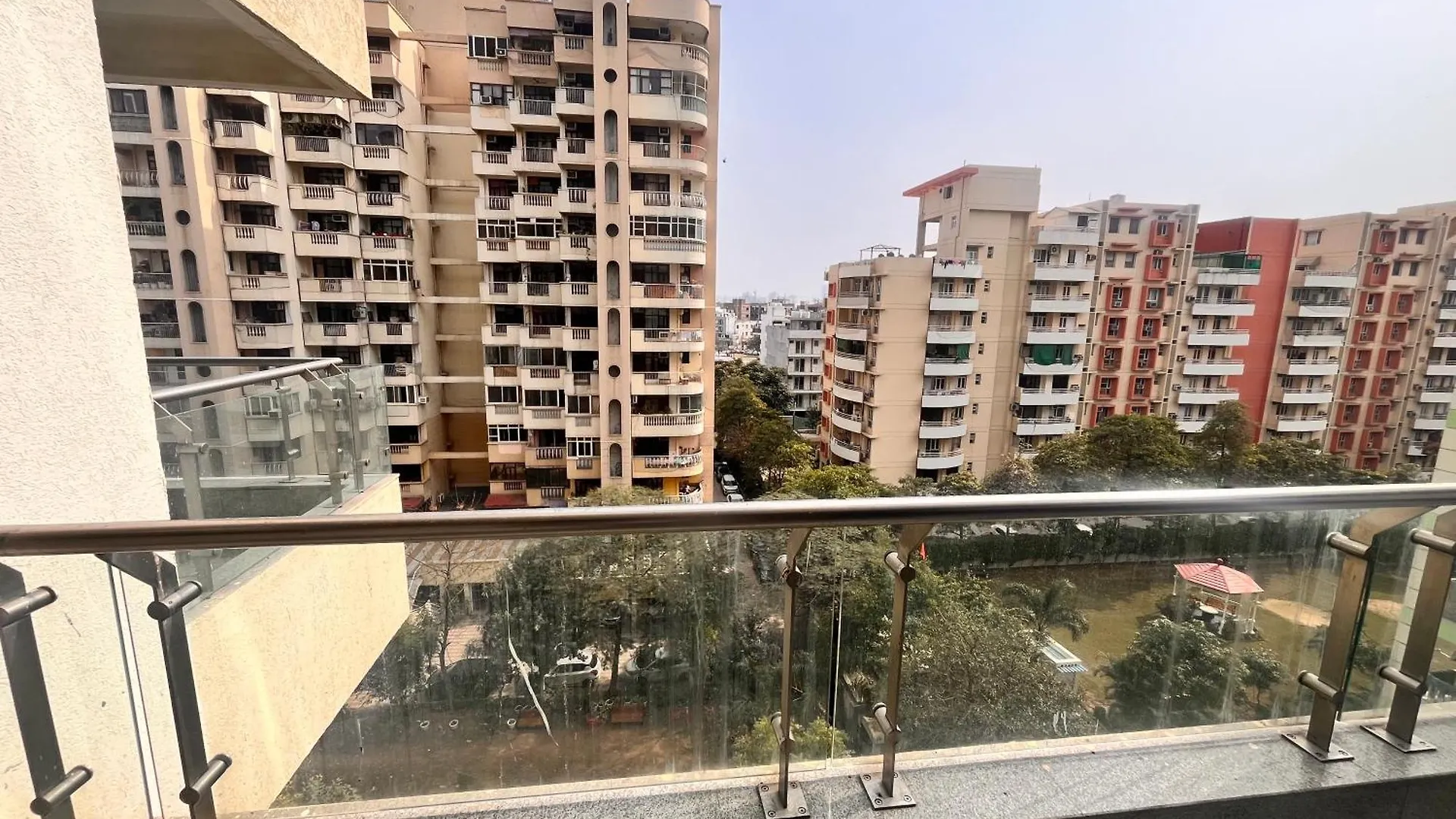 Apartment Gazebo Inn & Suites Medanta Gurgaon