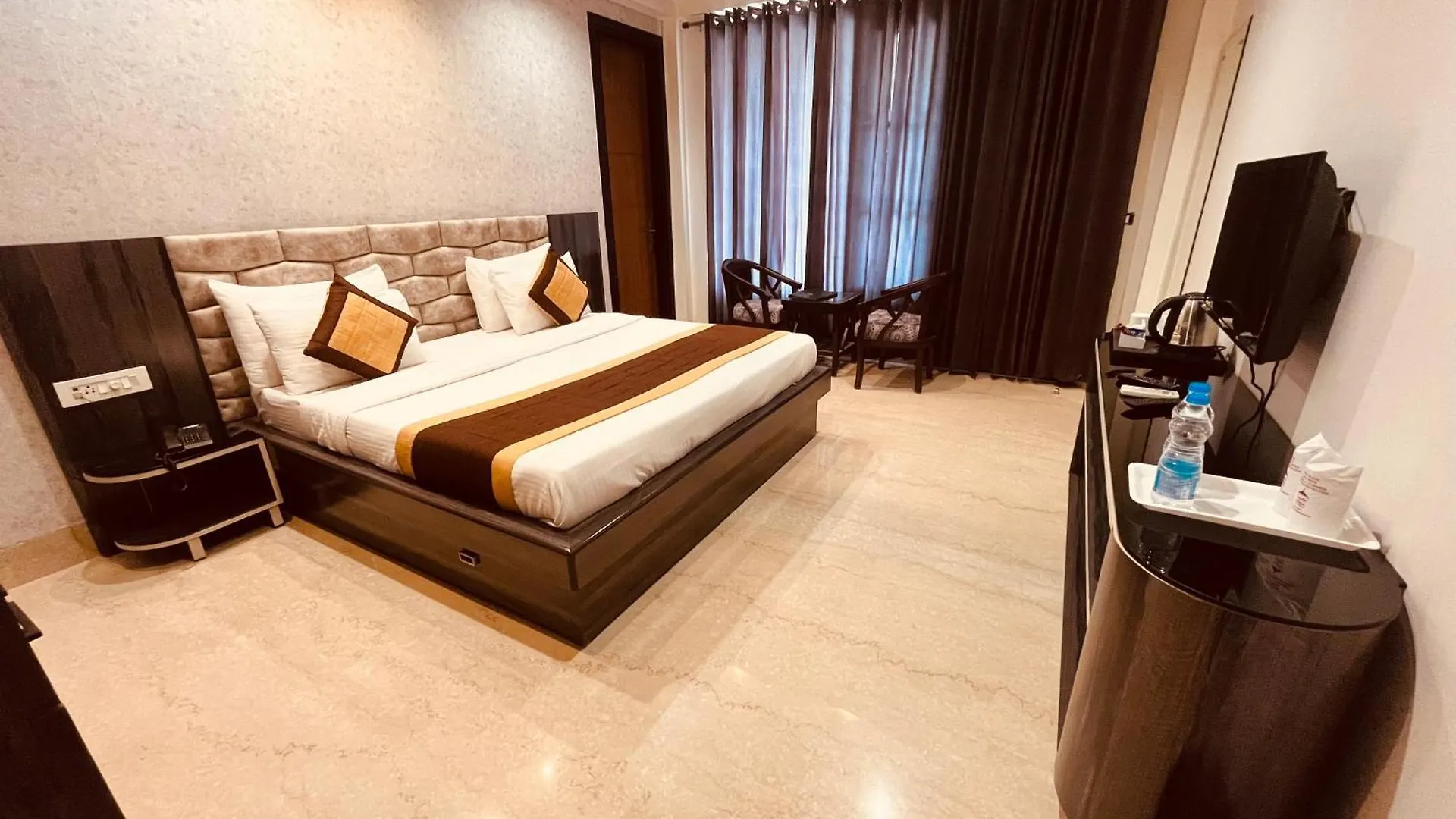 Gazebo Inn & Suites Medanta Gurgaon