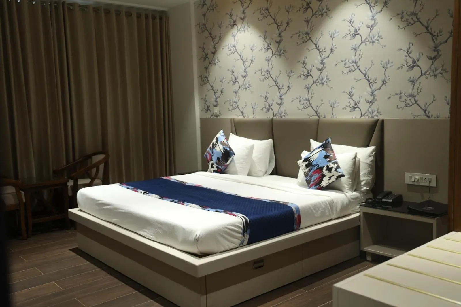 Gazebo Inn & Suites Medanta Gurgaon India